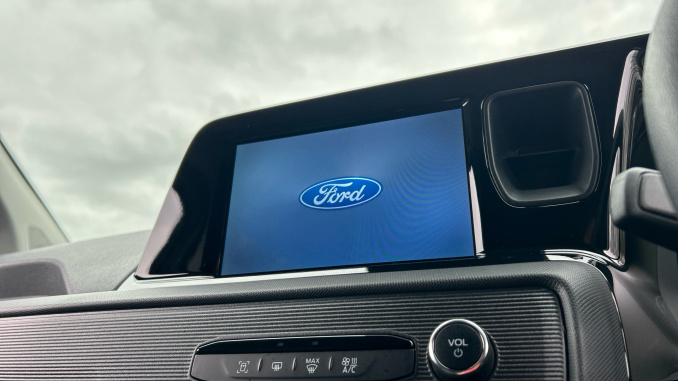 Ford Transit Courier Diesel 1.5 EcoBlue Trend Van - Image 15